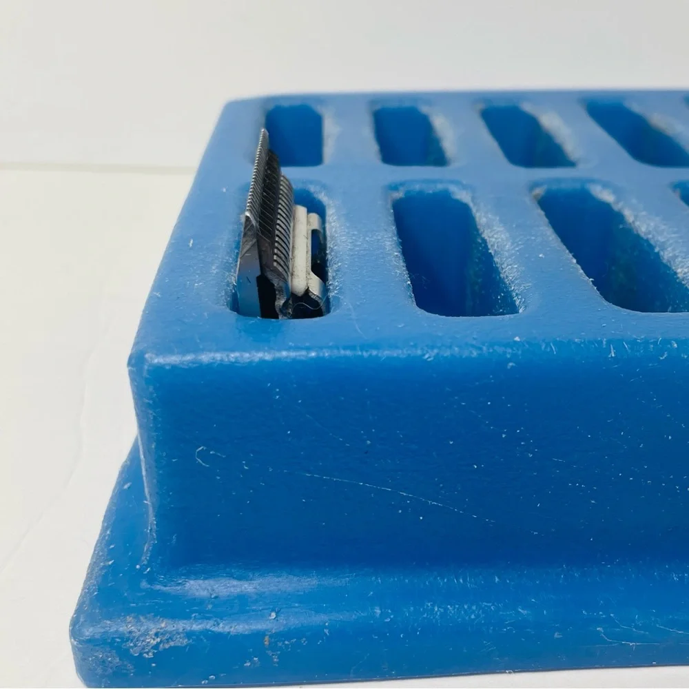 Dog Grooming Blade Caddy Vintage Double K Blue 5353 Holds 10 Clipper Reg Blades